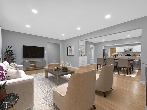 5th image of 115 Elm St