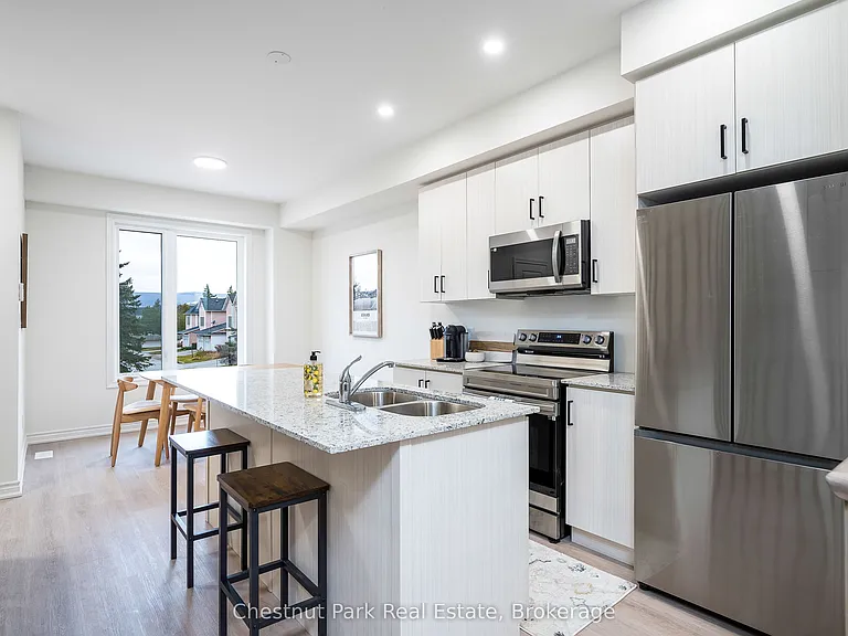 35 Dawson Dr #3 — Photo 5