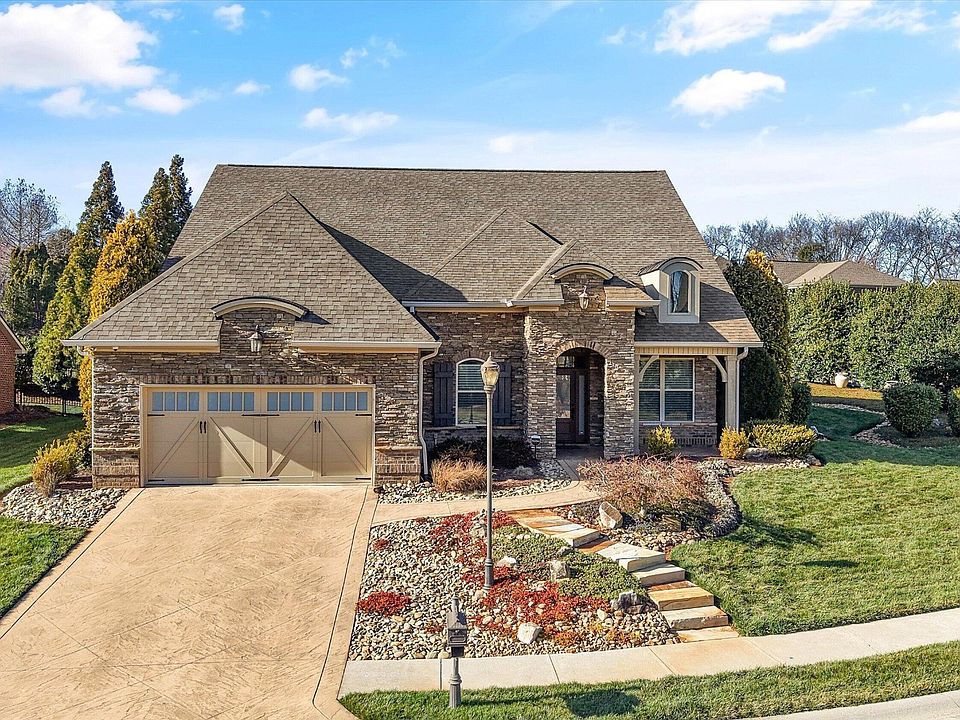 1st image of 400 Burney Cir