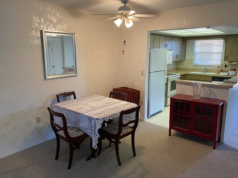 655 Park Cir — Photo 10