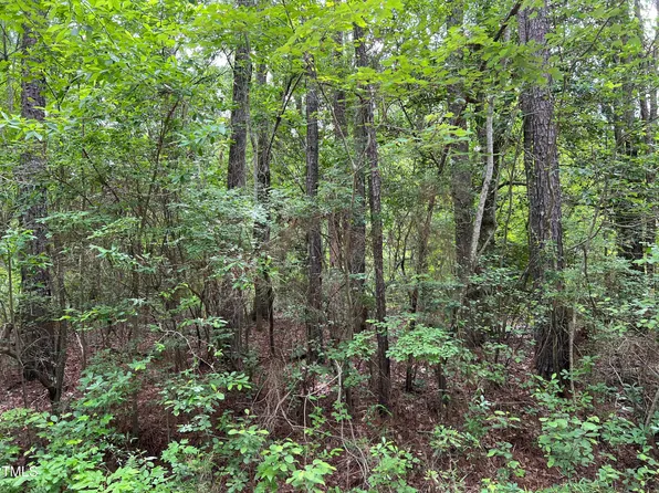 1015 Loblolly Dr #600, Vass, NC 28394