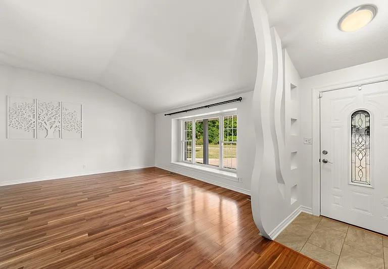 10055 Concord Ct — Photo 11