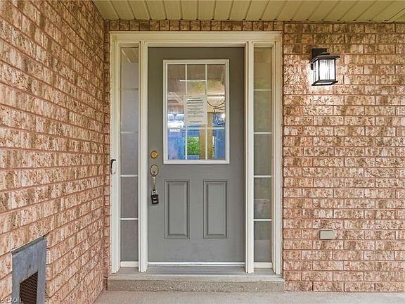 5th image of 460 Woodmount Dr #7