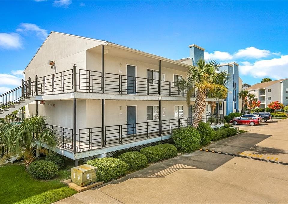 1st image of 1580 Harbor Dr Unit 214