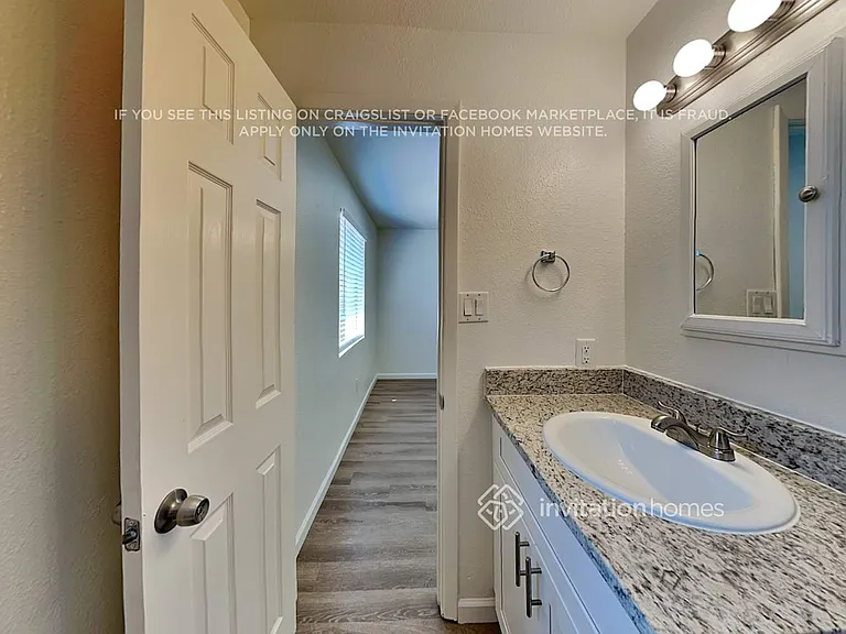 14256 N 37th Way — Photo 15