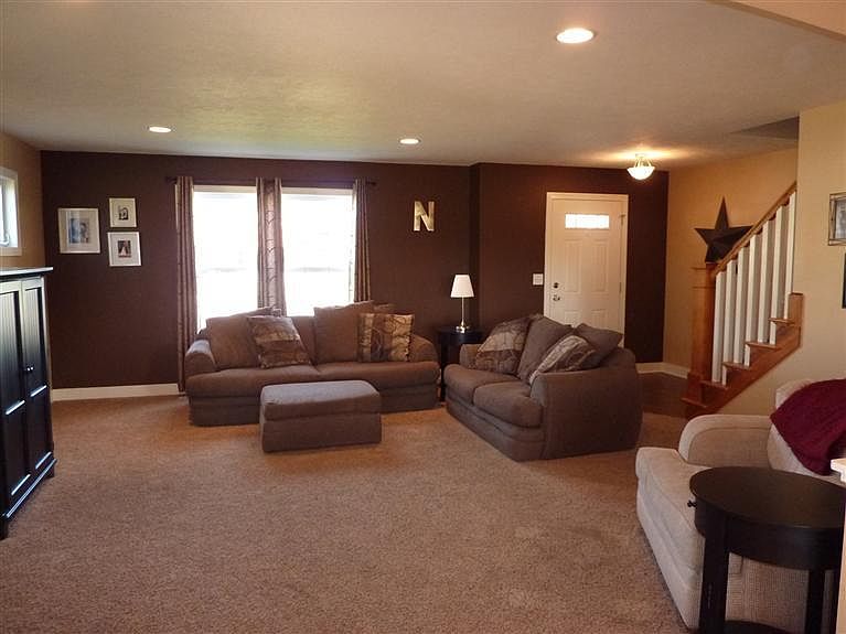 1st image of 2388 Stable Dr