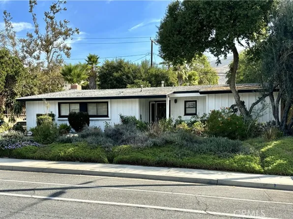 3594 Watkins Dr, Riverside, CA 92507