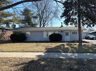 5435 W 83rd St, Burbank, IL