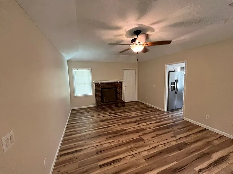 6016 Harvest Dr — Photo 7