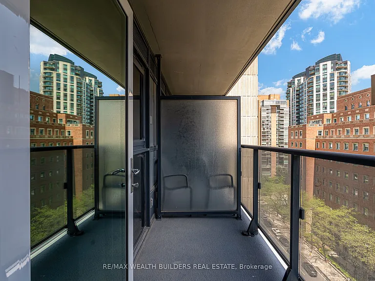 28 Ted Rogers Way #1212 — Photo 32