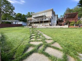 8615 Island Point Rd, Charlotte, NC 28278