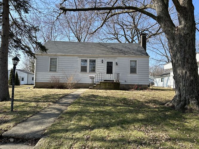 1st image of 1006 2nd Ave