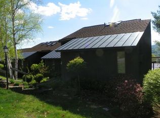 423 Alden Partridge Rd #A, Hartford, VT 05047