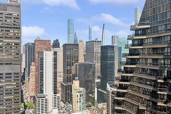 Sold by Corcoran | media 7