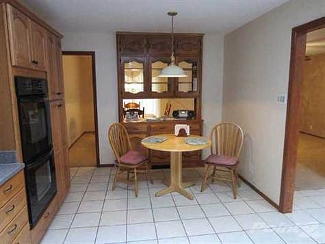 5th image of 12413 Chelwood Ct NE
