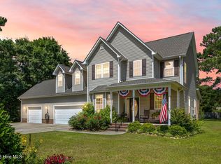 203 Skimmer Circle, Sneads Ferry, NC 28460
