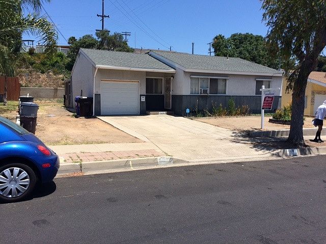 1st image of 3645 Aragon Dr