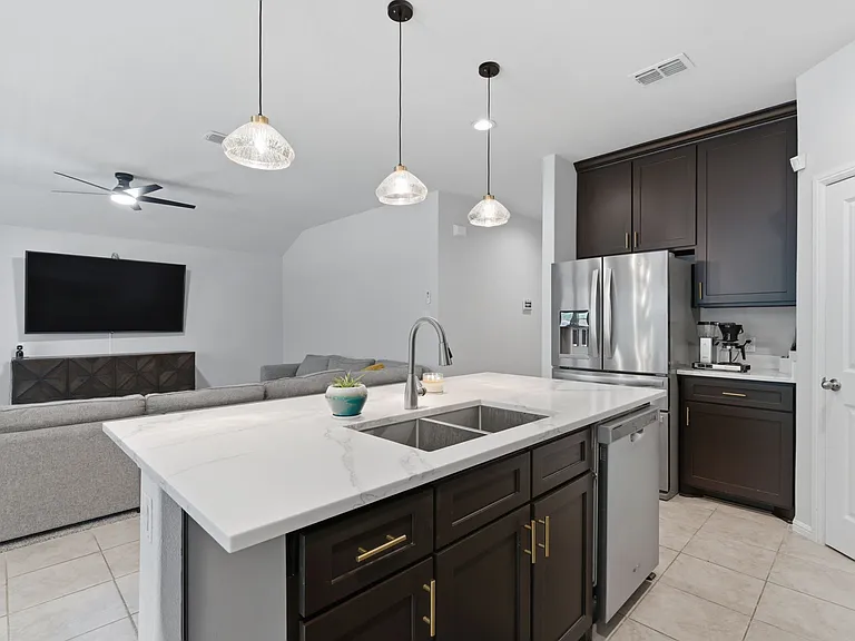 16308 Caledonia Ct — Photo 16