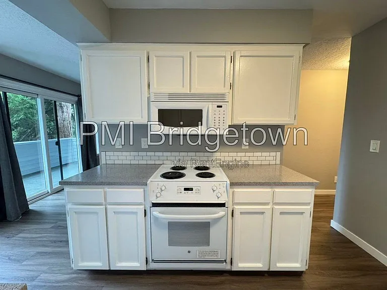 14575 SW Walker Rd #B12 — Photo 7