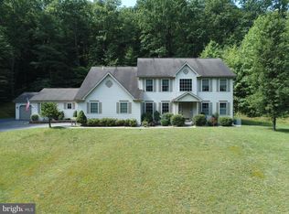 545 Laurel Ridge Rd, Reinholds, PA 17569