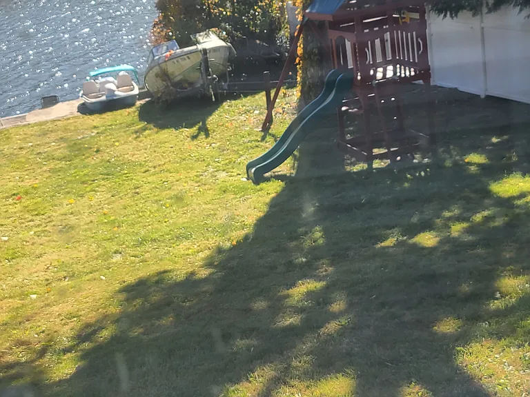 61 Lakeside Rd — Photo 35