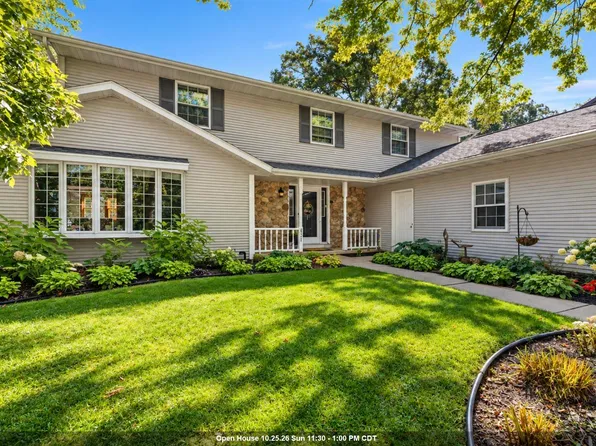 425 E Fox Run Cir, Green Bay, WI 54302