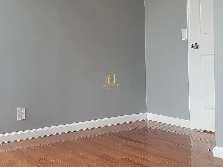 487 18th Ave #77 — Photo 7