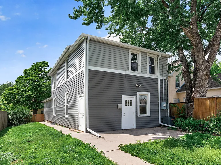 615 Taylor St NE — Photo 10