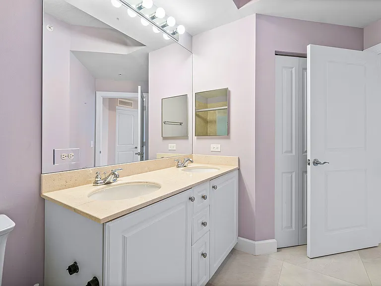 1411 Renaissance Way #411 — Photo 13