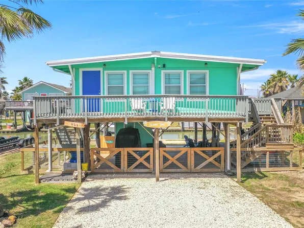 321 Pompano Ln, Surfside Beach, TX 77541