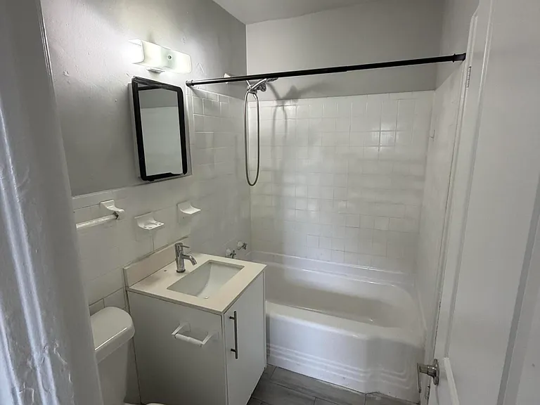2722 Poinsettia Ave #16 — Photo 5