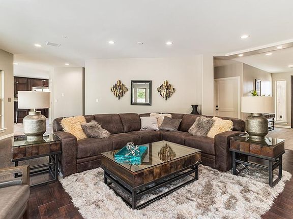 3rd image of 1059 Dona Beatriz Cir