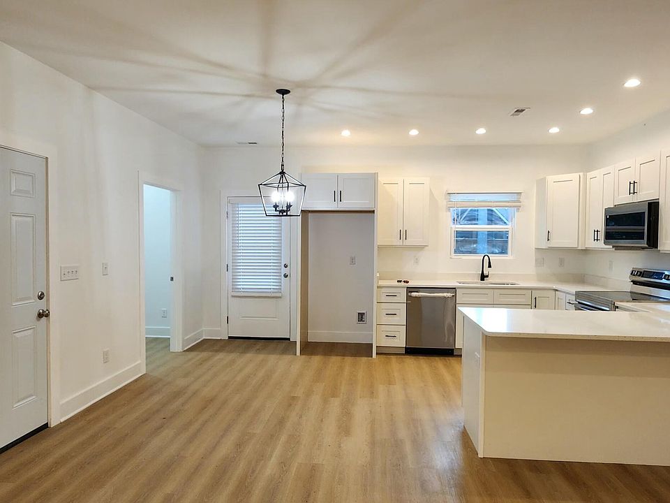 2nd image of 1129 McDonald Dr