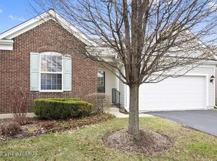 2663 Venetian Ln, Elgin, IL 60124