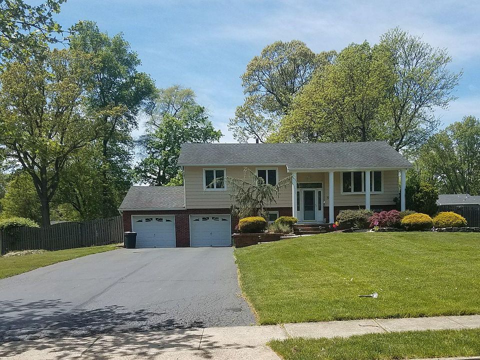 1st image of 19 Highland Dr