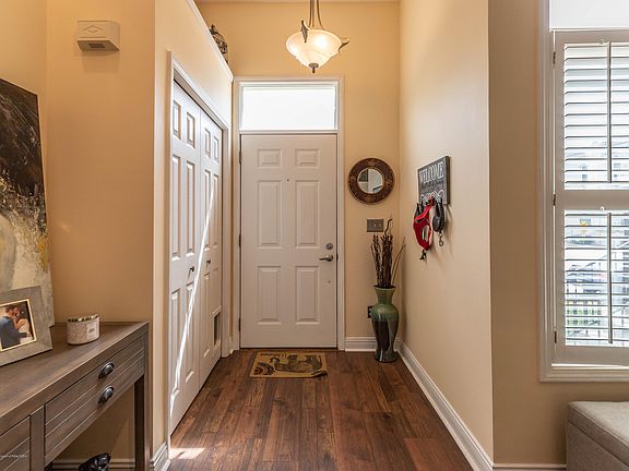 5th image of 1331 Turner St #17