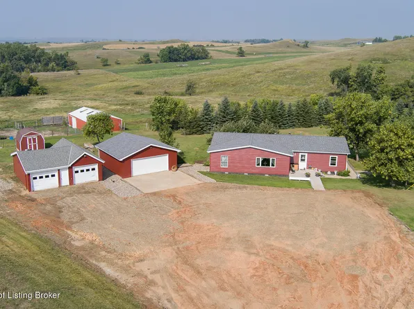 2055 37th Ave SW, Center, ND 58530