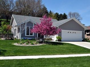 1209 Green St, Yankton, SD 57078