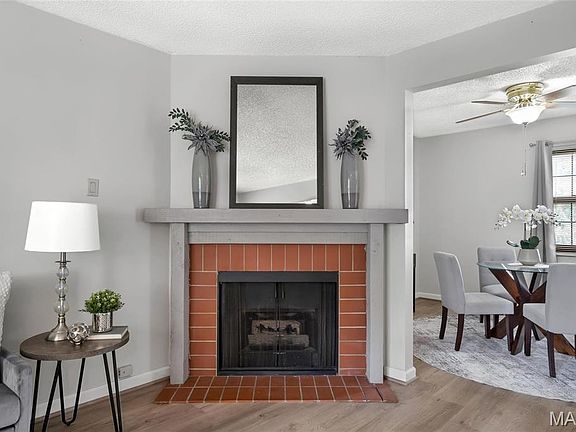 5th image of 2414 Hiddencrest Ln #115