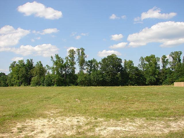 1st image of 121 Carson Ln