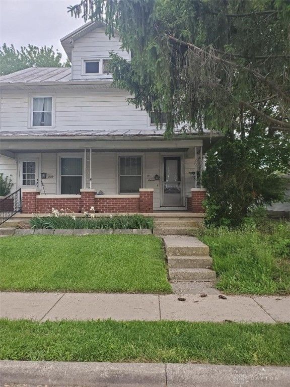 Real estate listing image