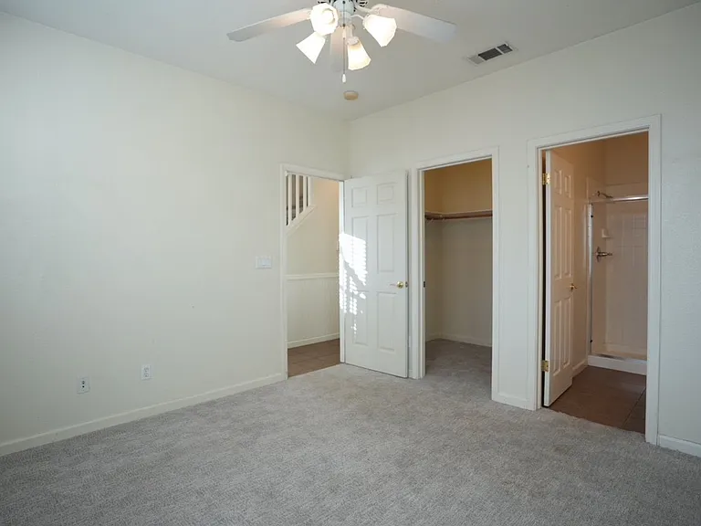 2225 Alysheba Ct — Photo 4