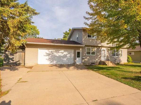 124 3rd Ave N, Waite Park, MN 56387