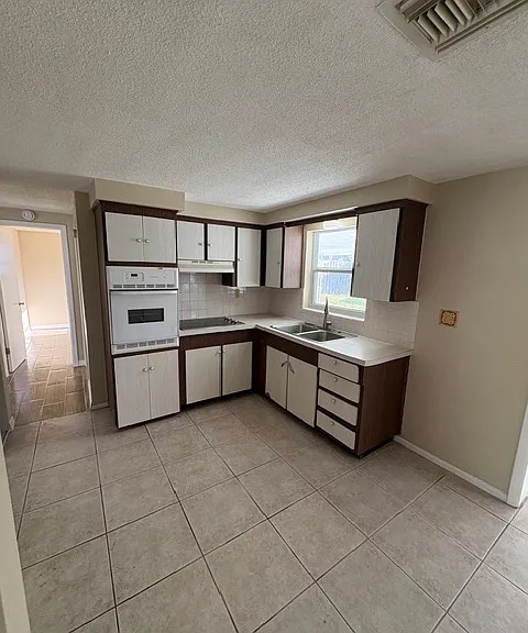 4701 Jacqueline Dr — Photo 11