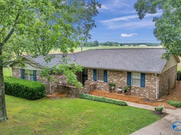 1506 Coffman Dr, Athens, AL 35611