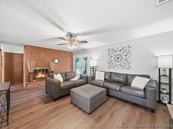 5th image of 6831 E 17th St