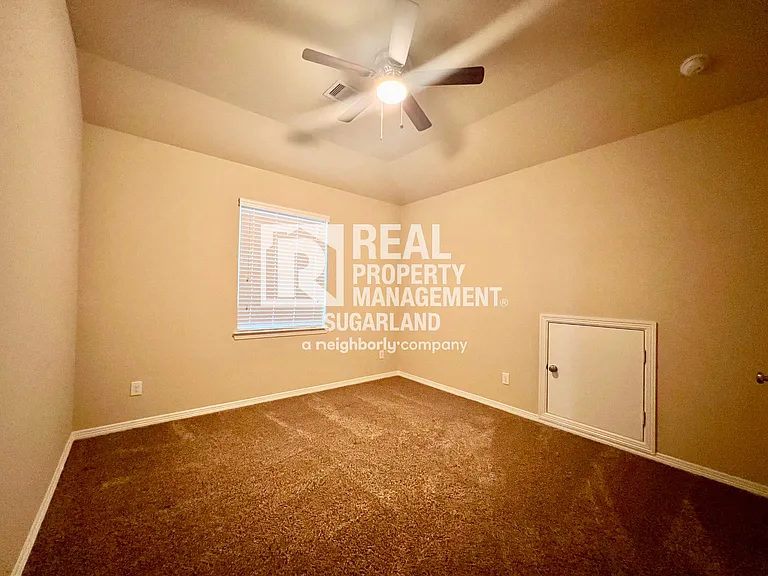 18607 Pelham Grove Ln — Photo 40