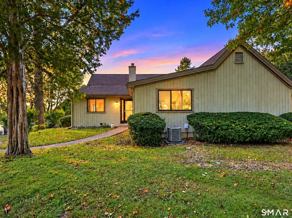 55 Blackhawk Lane #B, Stratford, CT 06614