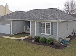 1206 Magnolia St, Harvard, IL 60033