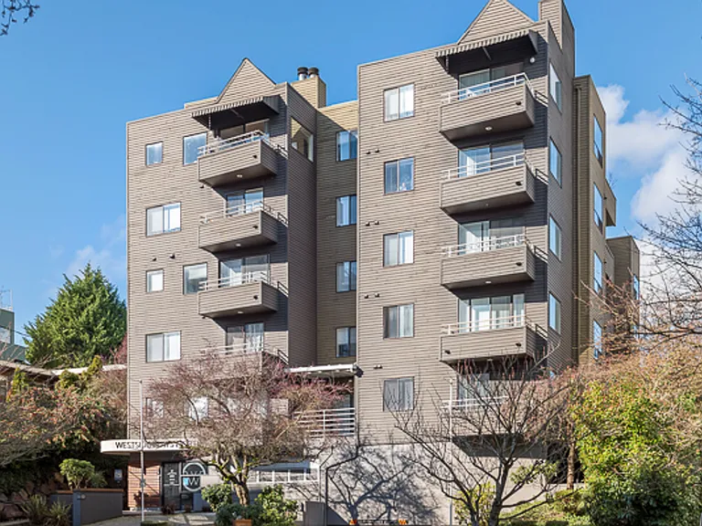 Westside Flats North — Photo 2